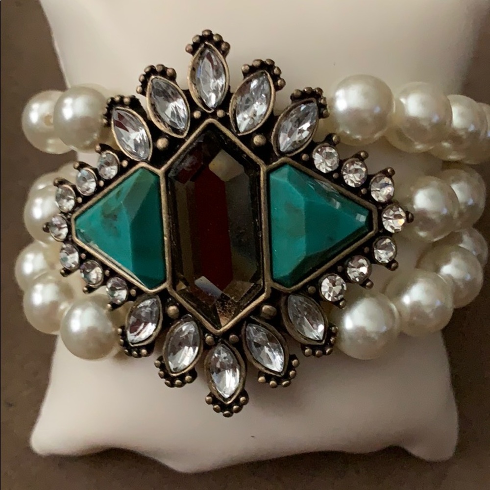 Triple Row Design Pearl Bracelet